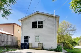 26371 N Diamond Lake Rd, Mundelein, IL 60060 - Photo 5