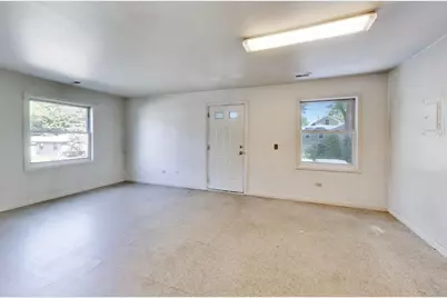26371 N Diamond Lake Road, Mundelein, IL 60060 - Photo 13