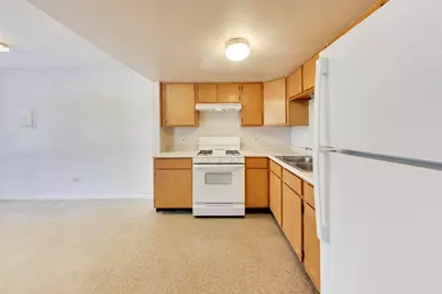 26371 N Diamond Lake Road, Mundelein, IL 60060 - Photo 11