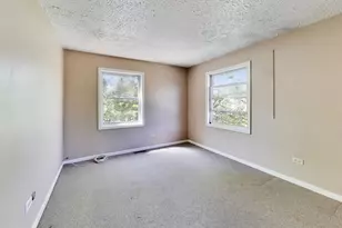 26371 N Diamond Lake Rd, Mundelein, IL 60060 - Photo 23