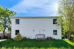 26371 N Diamond Lake Rd, Mundelein, IL 60060 - Photo 1