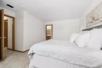 21529 Cormorant Street, Crest Hill, IL 60403 - Photo 11