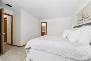 21529 Cormorant St, Crest Hill, IL 60403 - Photo 11