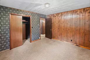 414 Gilliland Rd, Walnut Hill, IL 62893 - Photo 27
