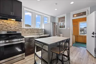 5051 W Montana St, Chicago, IL 60639 - Photo 9