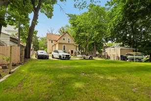 17 S Liberty St, Elgin, IL 60120 - Photo 15