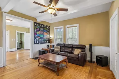 17 S Liberty Street, Elgin, IL 60120 - Photo 5