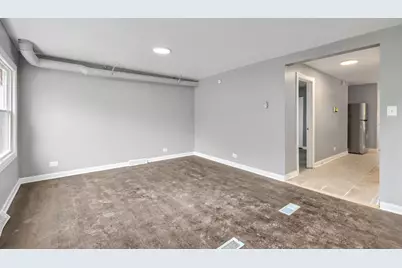 12025 S Prairie Avenue, Chicago, IL 60628 - Photo 7