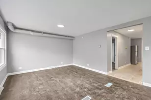 12025 S Prairie Ave, Chicago, IL 60628 - Photo 7