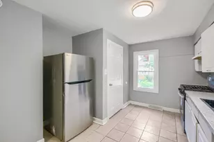 12025 S Prairie Ave, Chicago, IL 60628 - Photo 9
