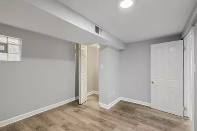 12025 S Prairie Avenue, Chicago, IL 60628 - Photo 9
