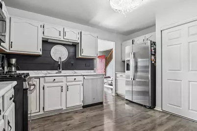 1050 Grenada Drive, Aurora, IL 60506 - Photo 7