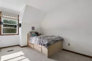 1050 Grenada Dr, Aurora, IL 60506 - Photo 13