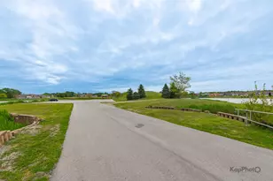 18730 Welch Way, Country Club Hills, IL 60478 - Photo 23