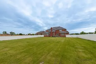 18730 Welch Way, Country Club Hills, IL 60478 - Photo 19
