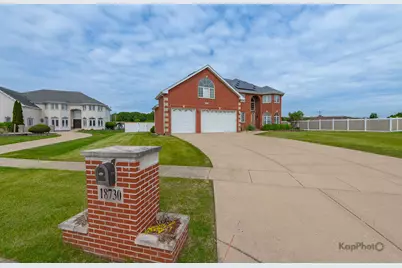 18730 Welch Way, Country Club Hills, IL 60478 - Photo 3