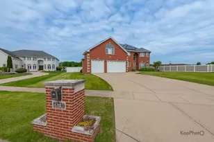 18730 Welch Way, Country Club Hills, IL 60478 - Photo 3