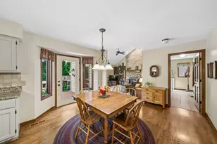 5S435 Arlington Ave, Naperville, IL 60540 - Photo 13