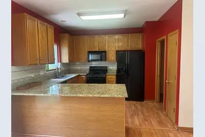 211 Monarch Drive, Streamwood, IL 60107 - Photo 7