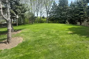 211 Monarch Dr, Streamwood, IL 60107 - Photo 13