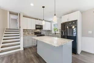 850 Gerald Ave, South Elgin, IL 60177 - Photo 9