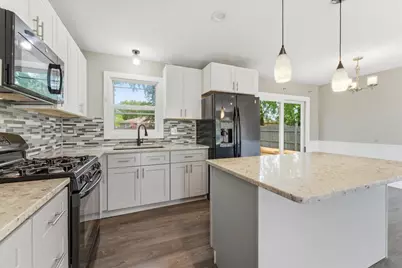 850 Gerald Avenue, South Elgin, IL 60177 - Photo 11