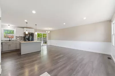 850 Gerald Avenue, South Elgin, IL 60177 - Photo 7