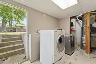 850 Gerald Ave, South Elgin, IL 60177 - Photo 31