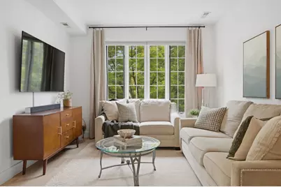 1333 N Bosworth Avenue #2, Chicago, IL 60642 - Photo 3