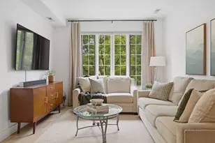 1333 N Bosworth Ave, Chicago, IL 60642 - Photo 3