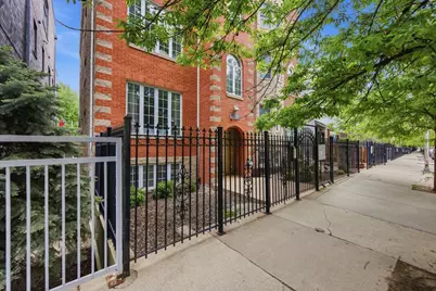1333 N Bosworth Avenue #2, Chicago, IL 60642 - Photo 1