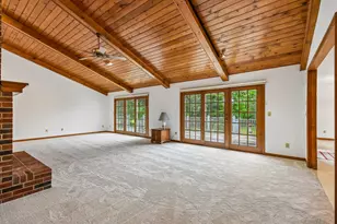 6S155 W Ridge Dr, Aurora, IL 60506 - Photo 5