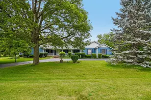 6S155 W Ridge Dr, Aurora, IL 60506 - Photo 1