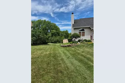 110 Falcon Way, Poplar Grove, IL 61065 - Photo 3