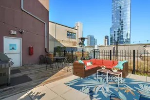 8 W Monroe St, Chicago, IL 60603 - Photo 19