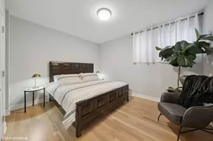 1203 W Superior St, Chicago, IL 60642 - Photo 11