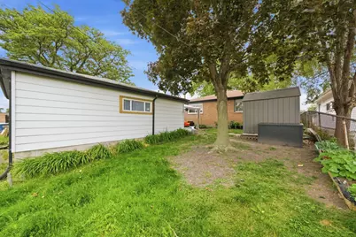 1266 Burnham Avenue, Calumet City, IL 60409 - Photo 15