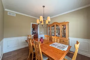 715 Sedgegrass Dr, Champaign, IL 61822 - Photo 5