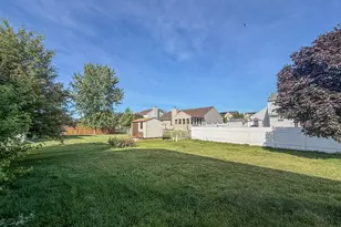 715 Sedgegrass Dr, Champaign, IL 61822 - Photo 43