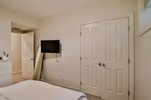 1109 W Cornelia Ave, Chicago, IL 60657 - Photo 21