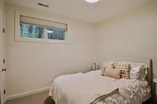 1109 W Cornelia Ave, Chicago, IL 60657 - Photo 23