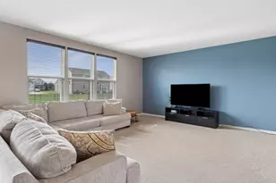 1452 Ruby Dr, Yorkville, IL 60560 - Photo 3