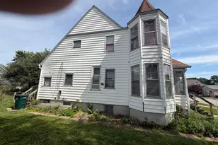 411 N Monroe St, Clifton, IL 61727 - Photo 5