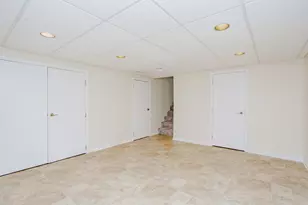 1481 Chaffee Ct, Elk Grove Village, IL 60007 - Photo 19