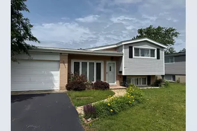 212 Valerie Court, Glenview, IL 60025 - Photo 3