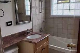 212 Valerie Ct, Glenview, IL 60025 - Photo 21