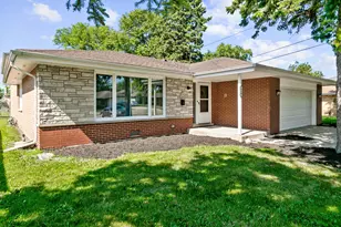 936 E 170th St, South Holland, IL 60473 - Photo 1