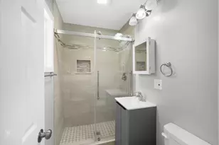 225 Bode Rd, Hoffman Estates, IL 60169 - Photo 7