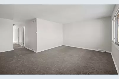 10214 S La Salle Street, Chicago, IL 60628 - Photo 3