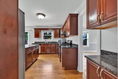 270 E Armitage Avenue, Addison, IL 60101 - Photo 5